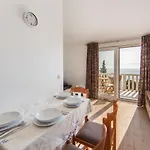 Sunrise Apartment Brist
