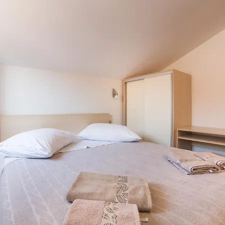 Sunrise Apartamento Brist