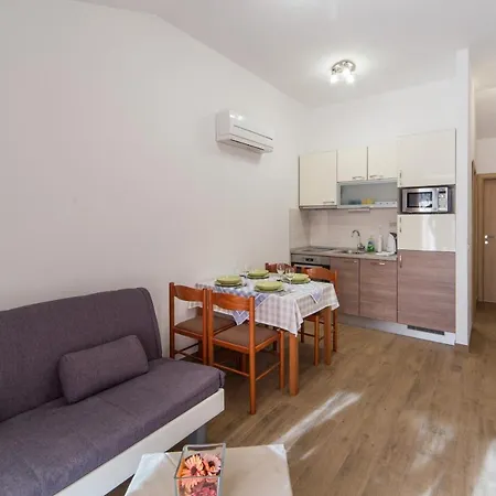 Sunrise Apartament Brist